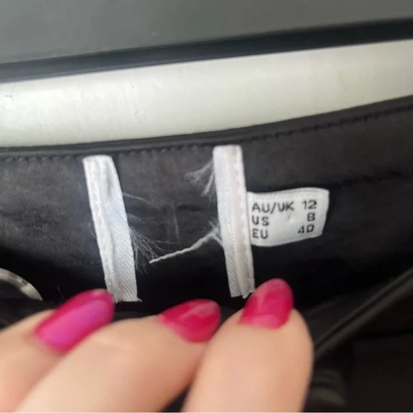 Princess Polly Huxley Black Satin Wide Leg Trouser Pants 8 - Picture 7 of 10